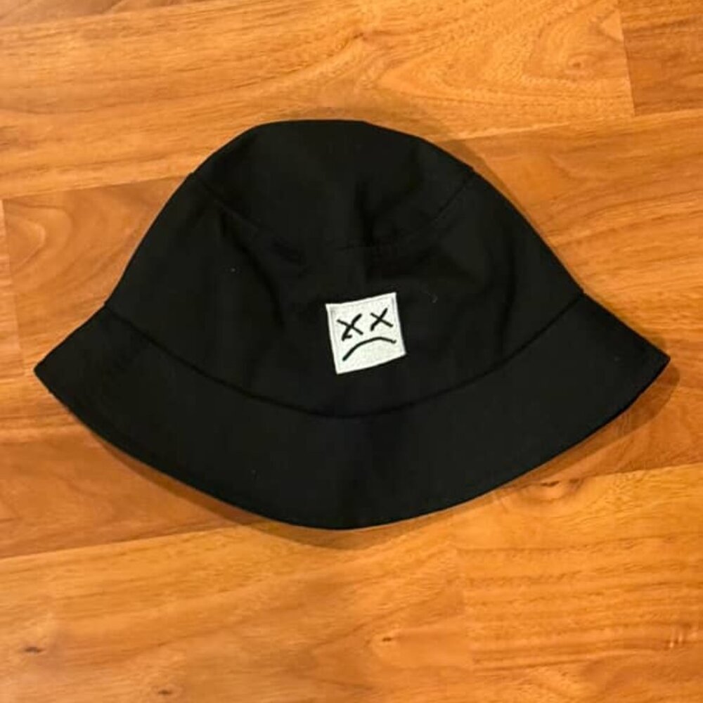 Black Smile embroidered Bucket hat